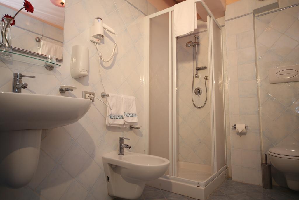 Hotel Scilla 3*